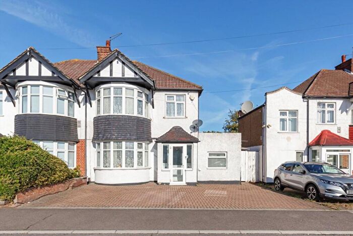 4 Bedroom Semi-Detached House For Sale In Tolworth Rise North, Surbiton, KT5