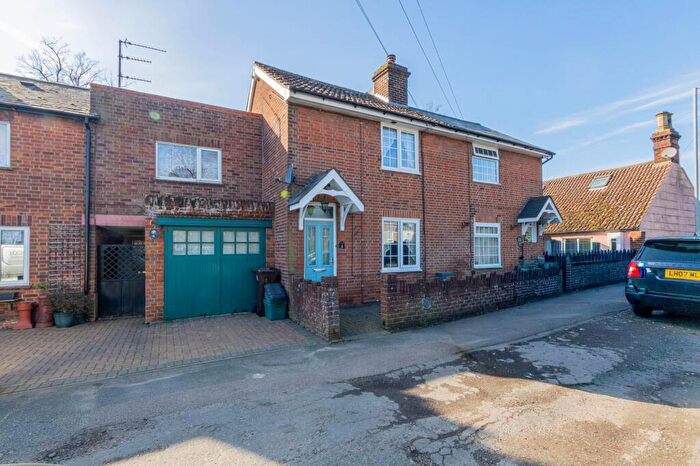 2 Bedroom Terraced House For Sale In Gosbecks Road, Colchester, CO2