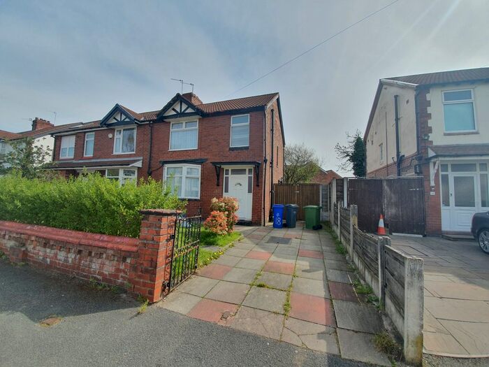 3 Bedroom Semi-Detached House To Rent In Burnham Drive, Manchester, M19