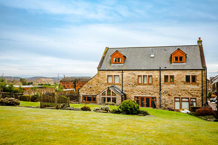 6 Bedroom Detached House For Sale In Villa Gardens, Halifax, HX3