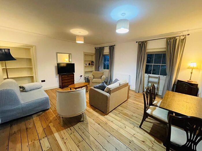 2 Bedroom House To Rent In Pembroke Dock, SA72