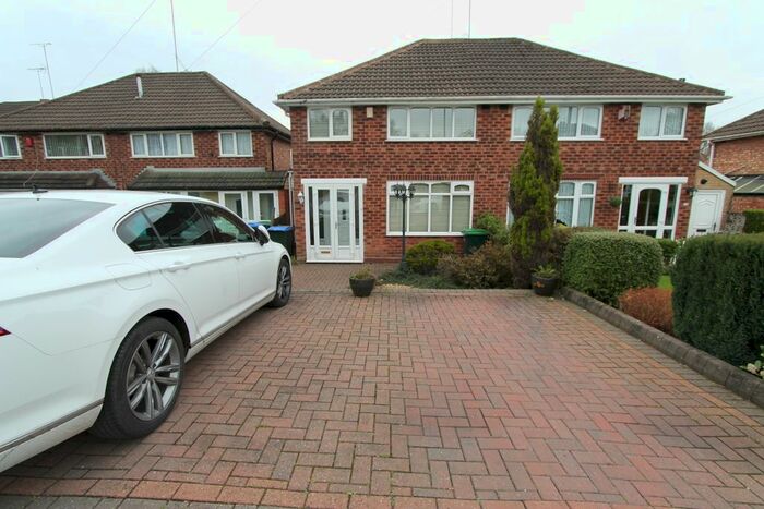3 Bedroom Semi-Detached House To Rent In Ferndale Avenue, Birmingham, B43