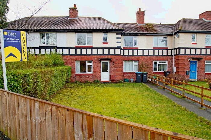 5 Bedroom Semi-Detached House To Rent In Musgrave Gardens, Durham, DH1