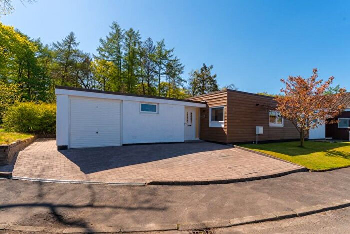 3 Bedroom Bungalow For Sale In Park Way, Kildrum, G67