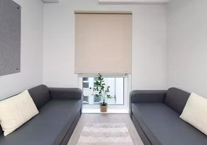 1 Bedroom Flat To Rent In Birmingham Broderick House Bath Row, Birmingham, B15