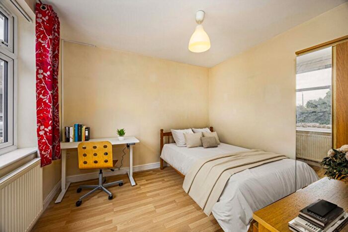 1 Bedroom Semi-Detached House To Rent In Princess Avenue, Beeston, NG9
