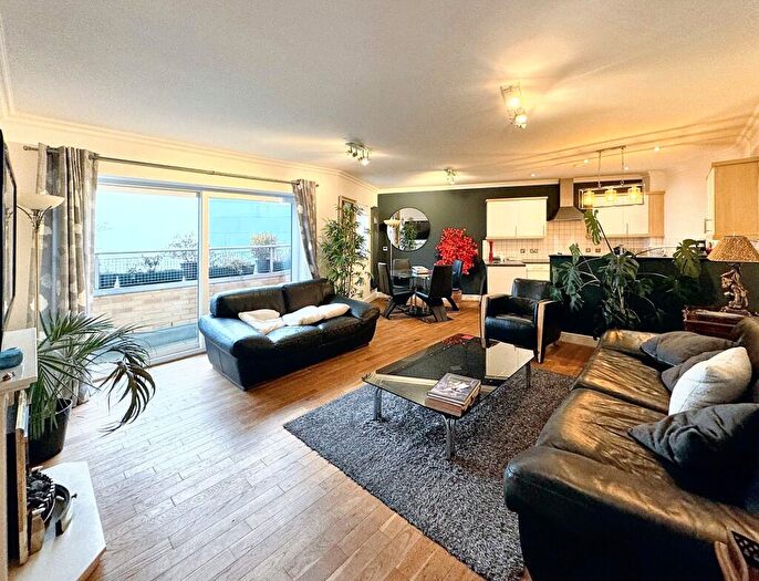 3 Bedroom Flat For Sale In Penthouse, The Atrium, Bury Old Road, Whitefield, M45