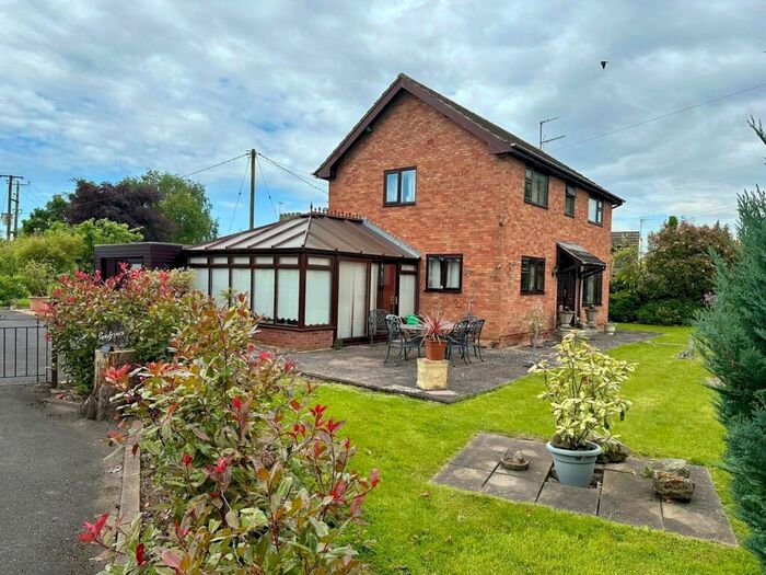 4 Bedroom Detached House For Sale In Church Road, Old Clehonger, Hereford, HR2