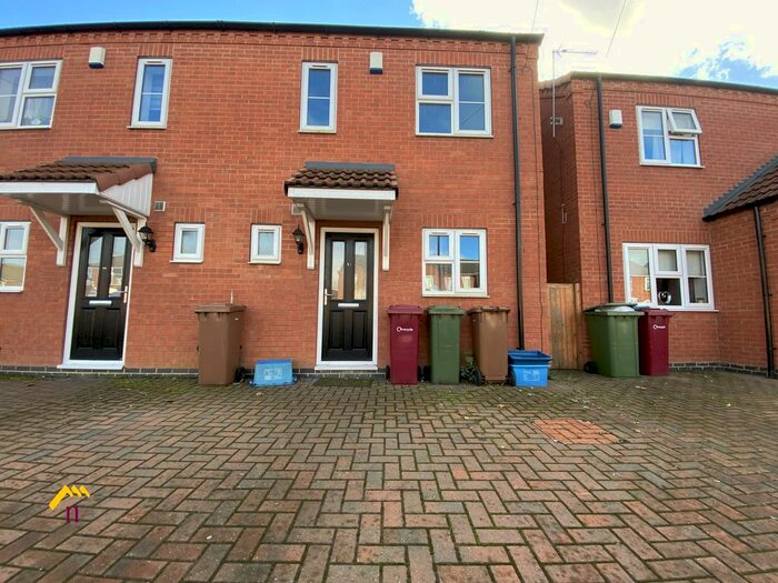 3 Bedroom Terraced House To Rent In Reginald Road, Scunthorpe, DN15
