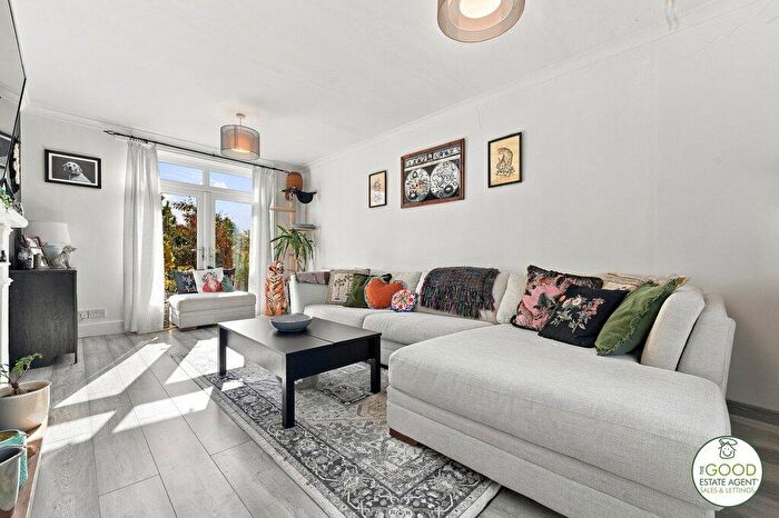 2 Bedroom End Of Terrace House For Sale In Pickmere Road, Wilmslow, SK9