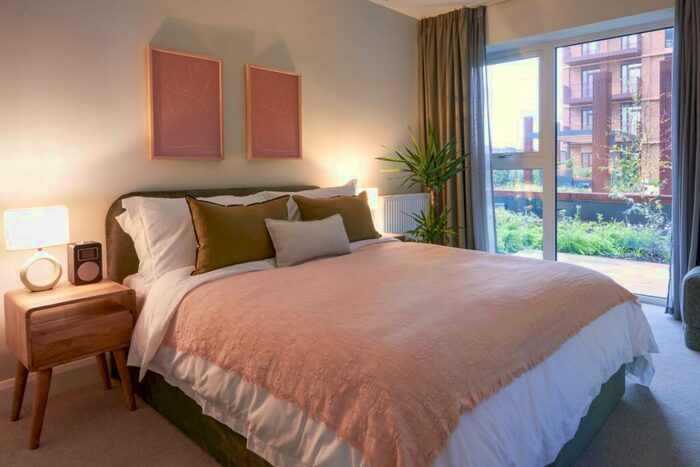 1 Bedroom Flat To Rent In The Lark, Nine Elms, SW11