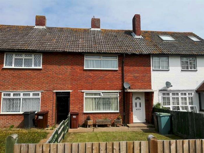 Houses for sale & to rent in BN22 9NR, Brodrick Road, Hampden Park