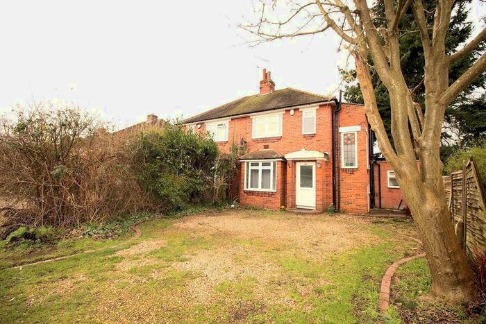 3 Bedroom Semi-Detached House To Rent In Woodcote Way, Caversham, Reading, RG4