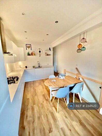 3 Bedroom Flat To Rent In Alexandra Park, London, N22