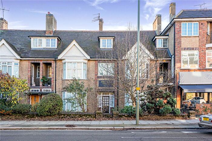 2 Bedroom Apartment For Sale In East End Road, Finchley, London, N3