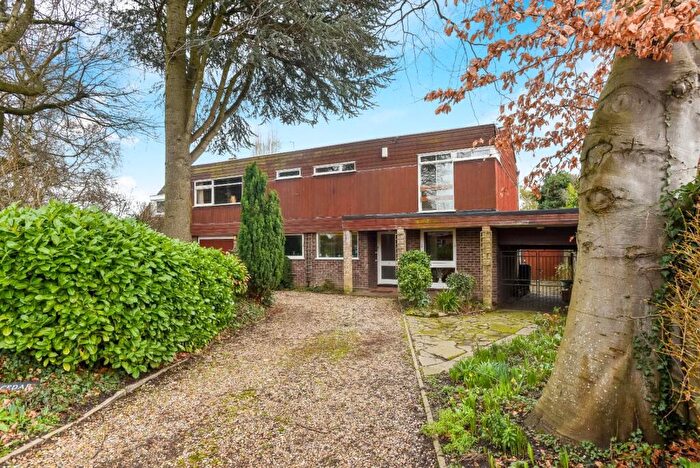 5 Bedroom Detached House For Sale In Meeting Lane, Alcester, B49