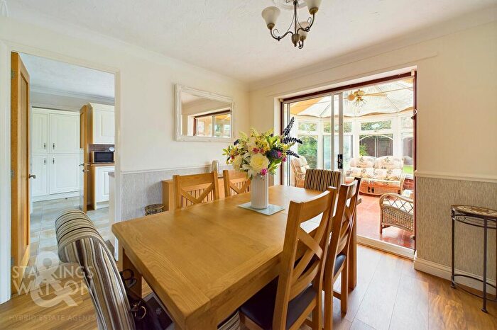 4 Bedroom Detached House For Sale In Oxcroft, Acle, Norwich, NR13