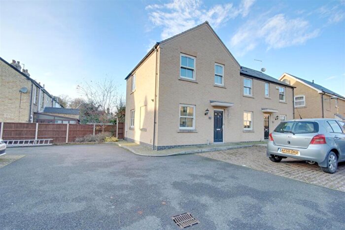3 Bedroom Semi-Detached House To Rent In Tannery Mews, St. Ives, PE27