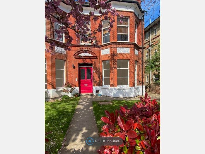 1 Bedroom Flat To Rent In Victoria Crescent, London, SE19