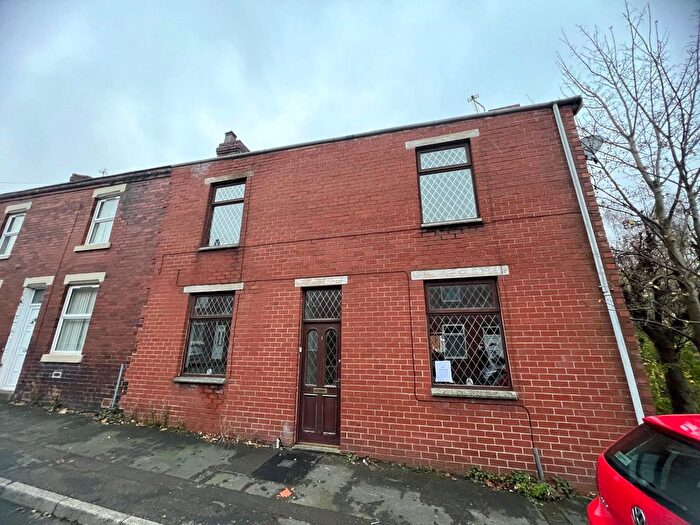 3 Bedroom End Of Terrace House For Sale In Croft Road, Chorley, Lancashire, PR6
