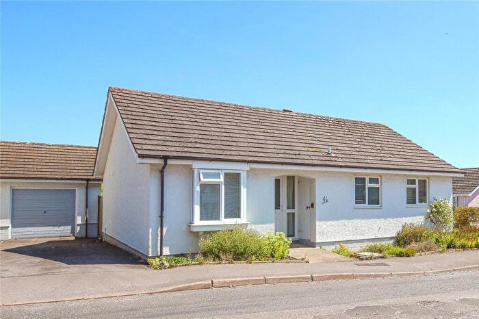 2 Bedroom Bungalow For Sale In Govers Meadow, Colyton, Devon, EX24