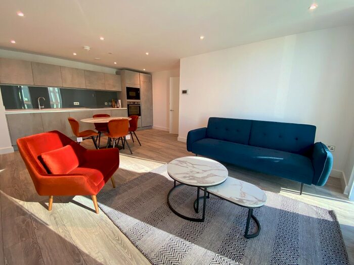 2 Bedroom Flat To Rent In Silvercroft Street, Manchester, M15