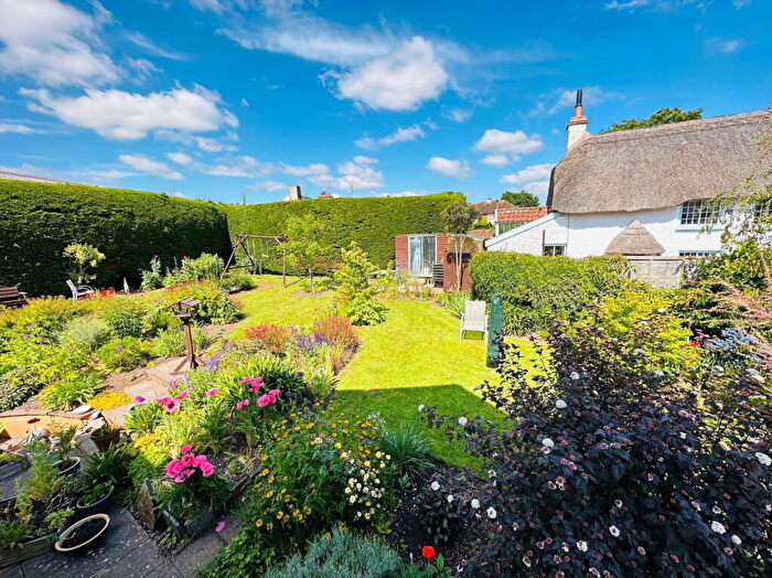 3 Bedroom Semi-Detached House For Sale In Withycombe Village Road, Exmouth, EX8