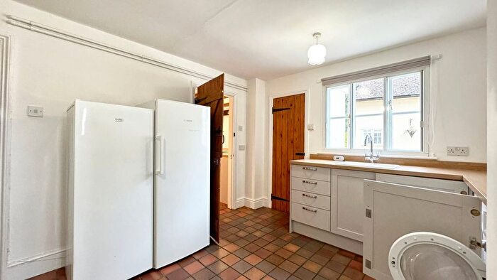 6 Bedroom Detached House To Rent In The Broadway, Dunmow, CM6