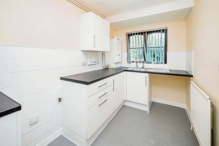 2 Bedroom Flat For Sale In Coulson Way, Burnham, Slough, SL1