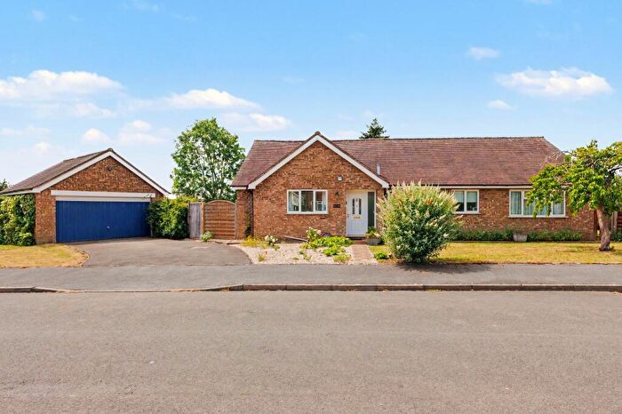 4 Bedroom Bungalow For Sale In Verney Close, Butlers Marston, CV35
