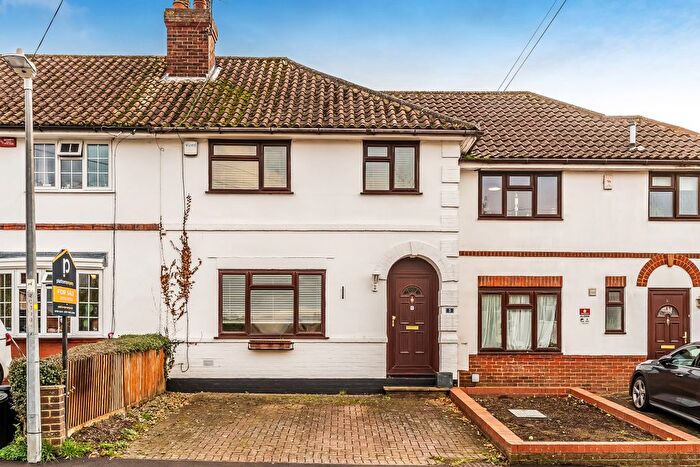 2 Bedroom Terraced House For Sale In Wickenden Road, Sevenoaks, Kent, TN13