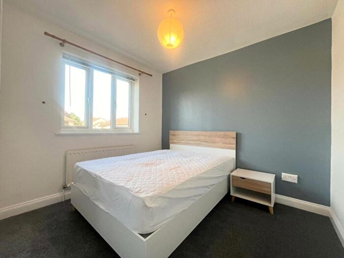 1 Bedroom Semi-Detached House To Rent In Fircroft Close, Bicester, OX26