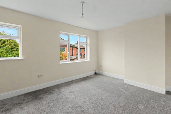 2 Bedroom Flat To Rent In Lilac Crescent, Beeston Rylands, Nottingham, NG9