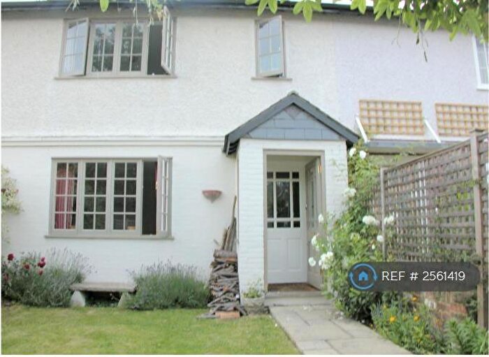 3 Bedroom Terraced House To Rent In Limes Avenue, London, SW13