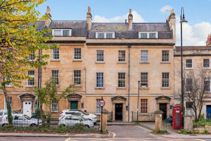 1 Bedroom Flat To Rent In Kensington Place, Bath, BA1