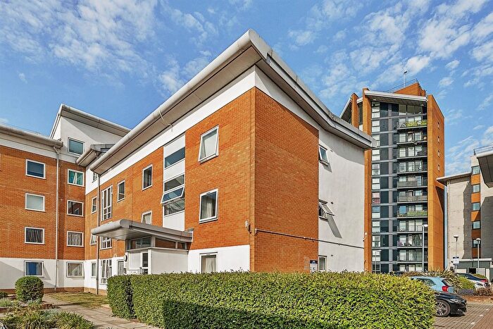 1 Bedroom Flat To Rent In Fishguard Way, E16