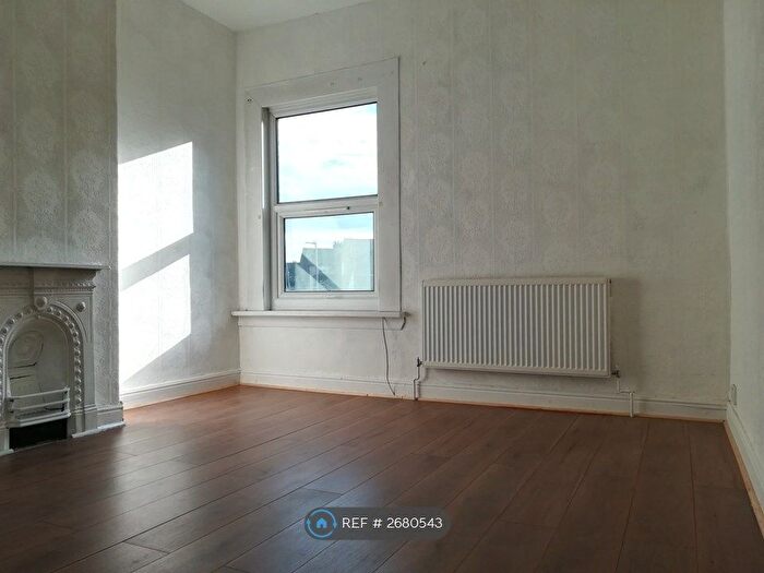 2 Bedroom Terraced House To Rent In Victoria Road, Stoke-On-Trent, ST1