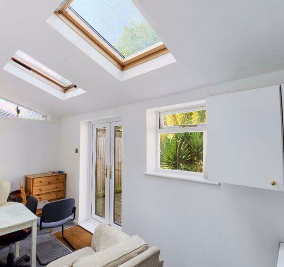 5 Bedroom Detached House To Rent In Upper Bevendean Avenue, Brighton, BN2