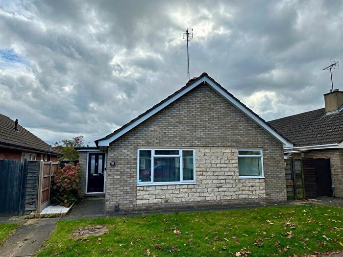 3 Bedroom Detached Bungalow For Sale In Meynell Walk, Netherton, Peterborough, PE3