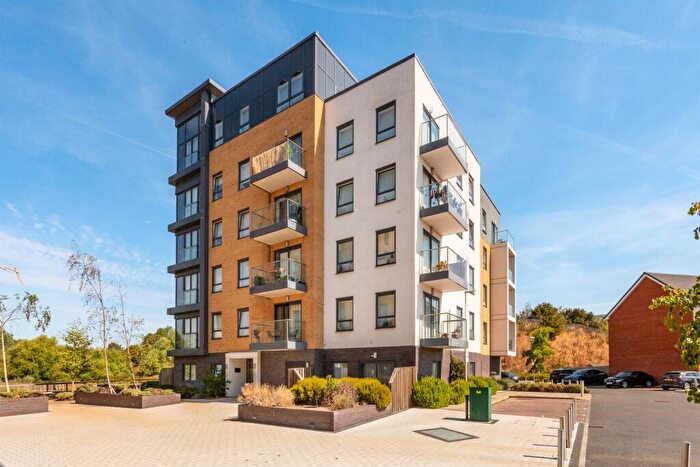 2 Bedroom Penthouse To Rent In Harlequin House, Padworth Avenue, Reading, RG2
