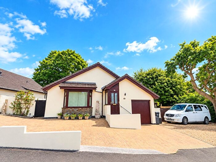 2 Bedroom Bungalow For Sale In Incline Way, Saundersfoot, Pembrokeshire, SA69