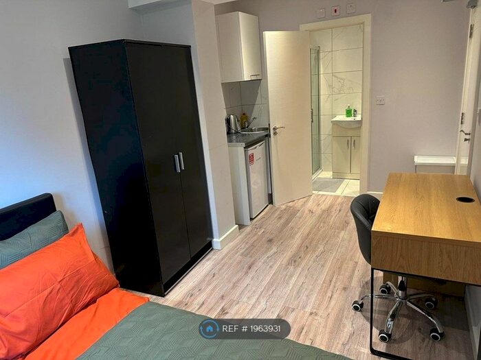 Studio To Rent In Star Lane, Orpington, BR5