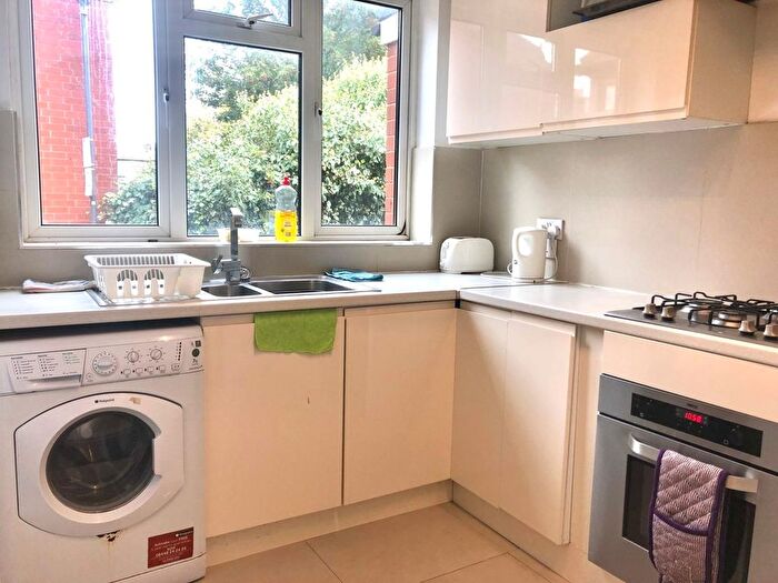 3 Bedroom End Of Terrace House To Rent In Ainslie Walk, London, SW12