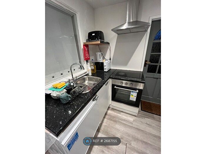 Studio To Rent In Broad Lane, Coventry, CV5