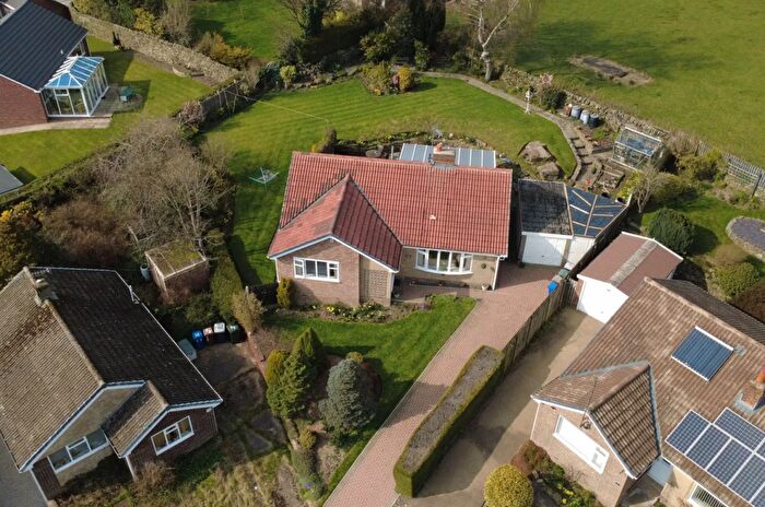 3 Bedroom Detached Bungalow For Sale In Copperas Close, Millhouse Green, S36