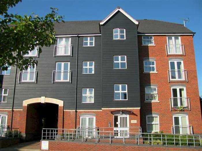 2 Bedroom Apartment For Sale In Long Meadow Drive Hinckley, LE10