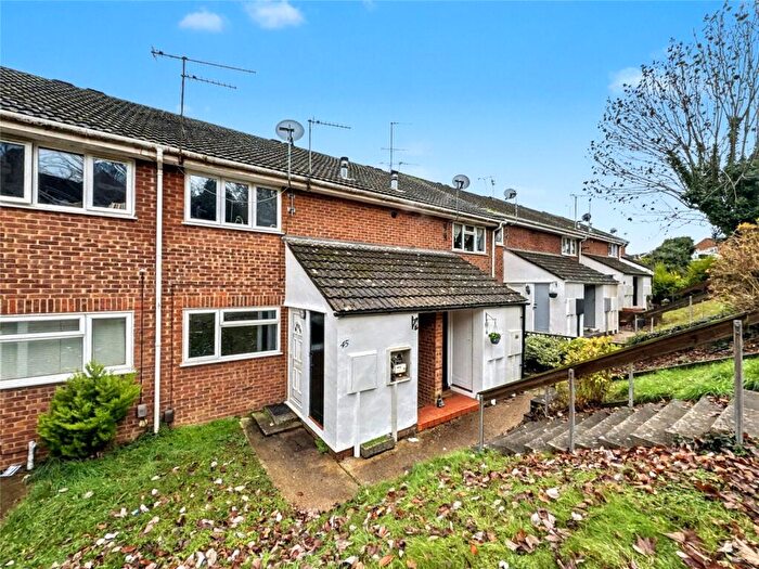 1 Bedroom Maisonette For Sale In Pine Grove, Hempstead, Kent, ME7