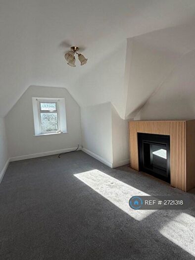 3 Bedroom Flat To Rent In St. Johns Road, Buxton, SK17