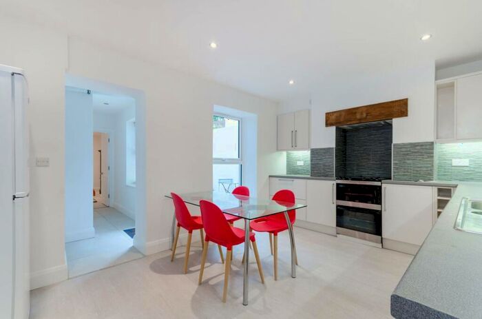 1 Bedroom Maisonette To Rent In Apsley Road, , South Norwood, London, SE25