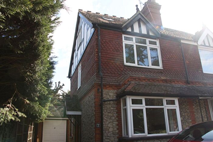 4 Bedroom Semi-Detached House For Sale In Willington Street, Maidstone, ME15